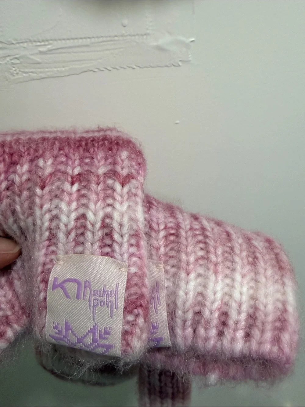 Kari Traa featuring Rachel Pohl, mittens and hat set in bloom, never worn